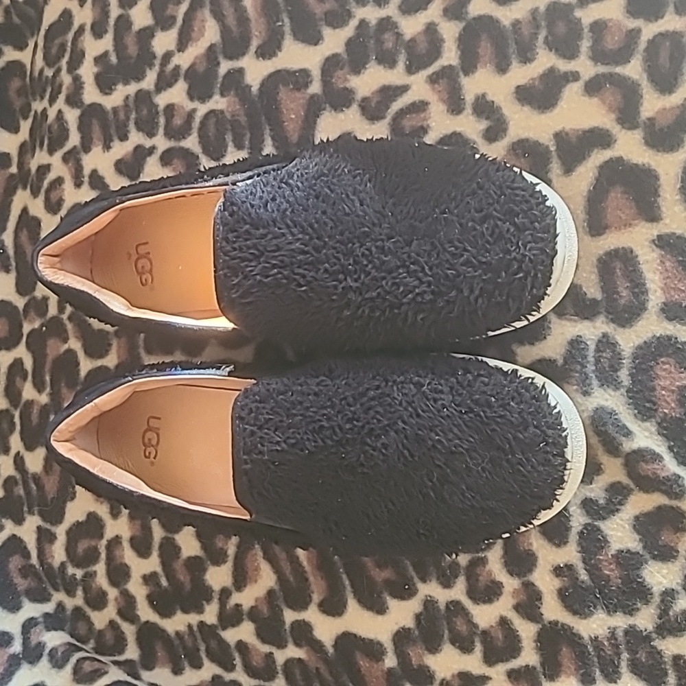 Ugg furry sneakers